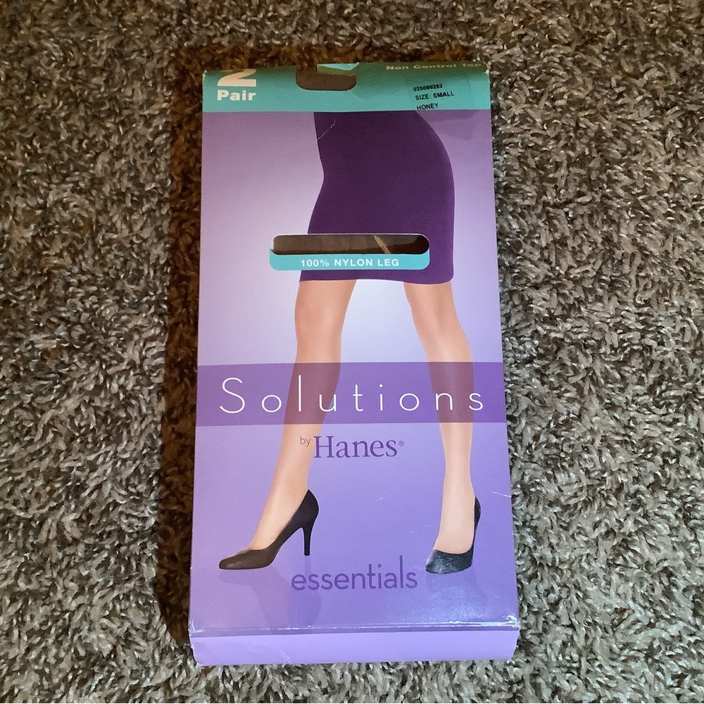 2 pairs - Solutions by Hanes non control top pantyhose, color honey, size: S